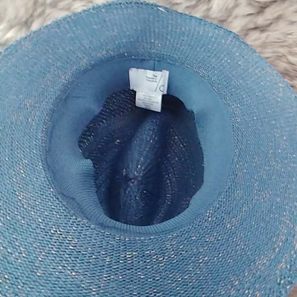 Hat - Picture 2 of 3